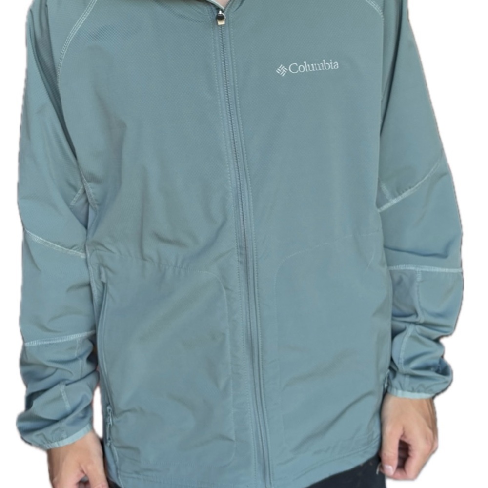 Columbia Men's Blue Windbreaker